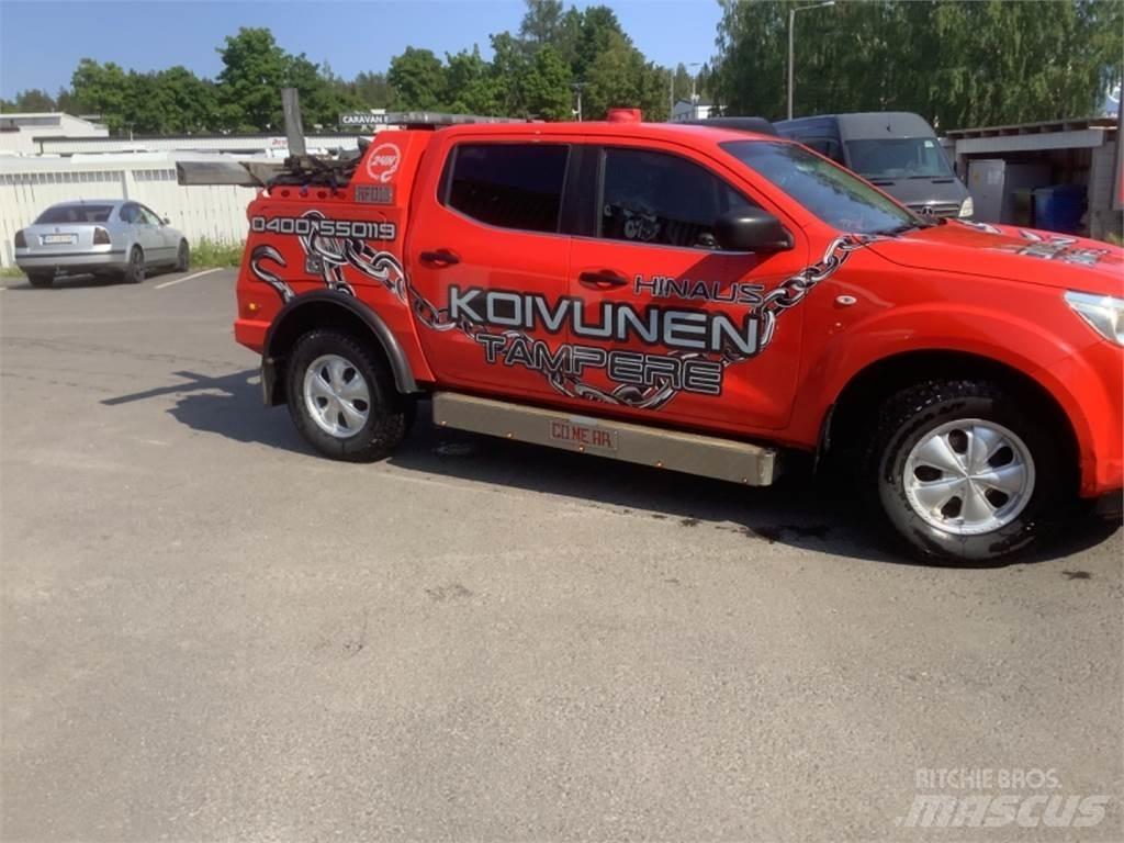 Nissan Navara 4X4 Autovežių priekabos