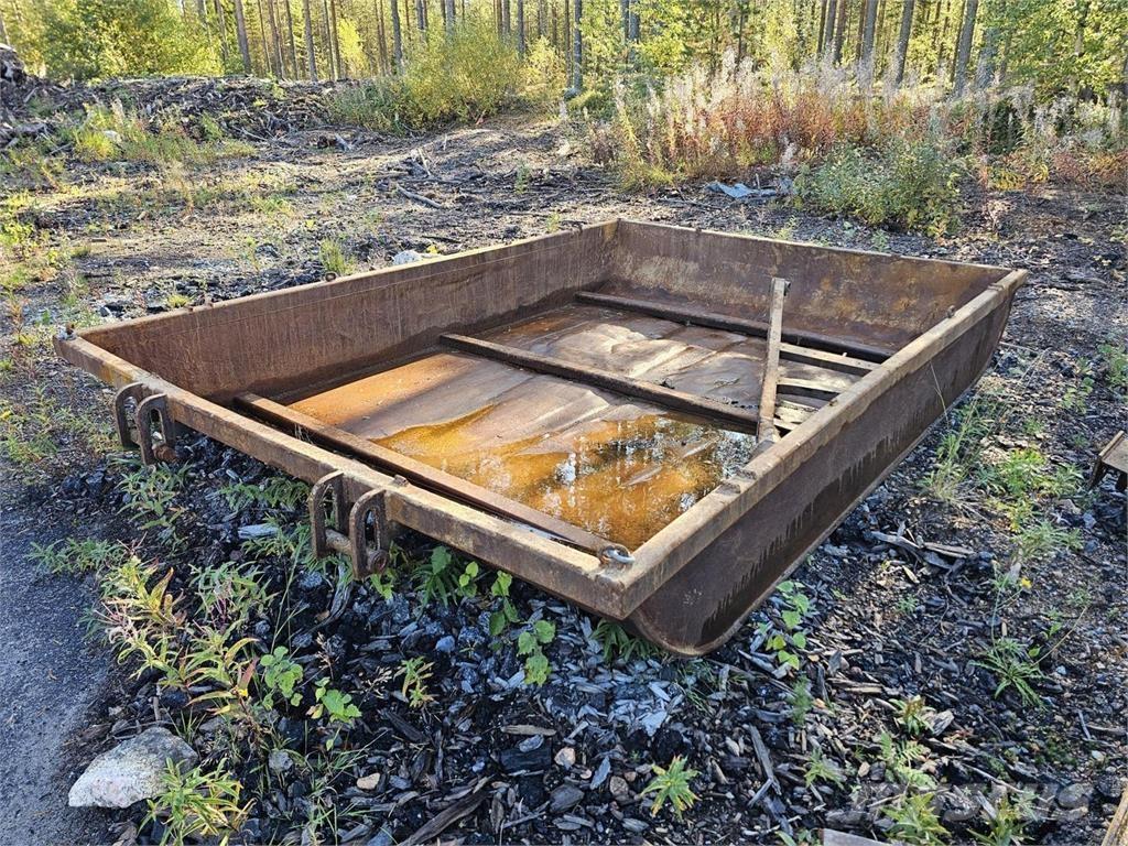  Pulkka Kiti naudoti statybos komponentai