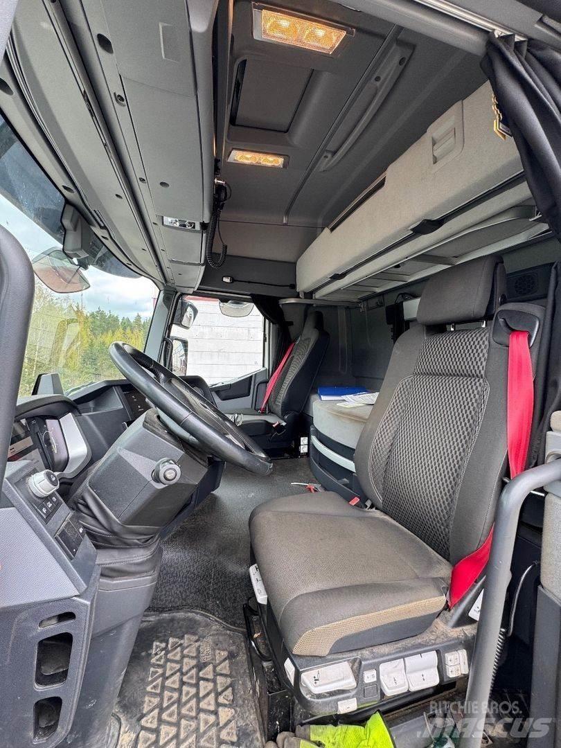 Renault T440 6x2 Naudoti vilkikai