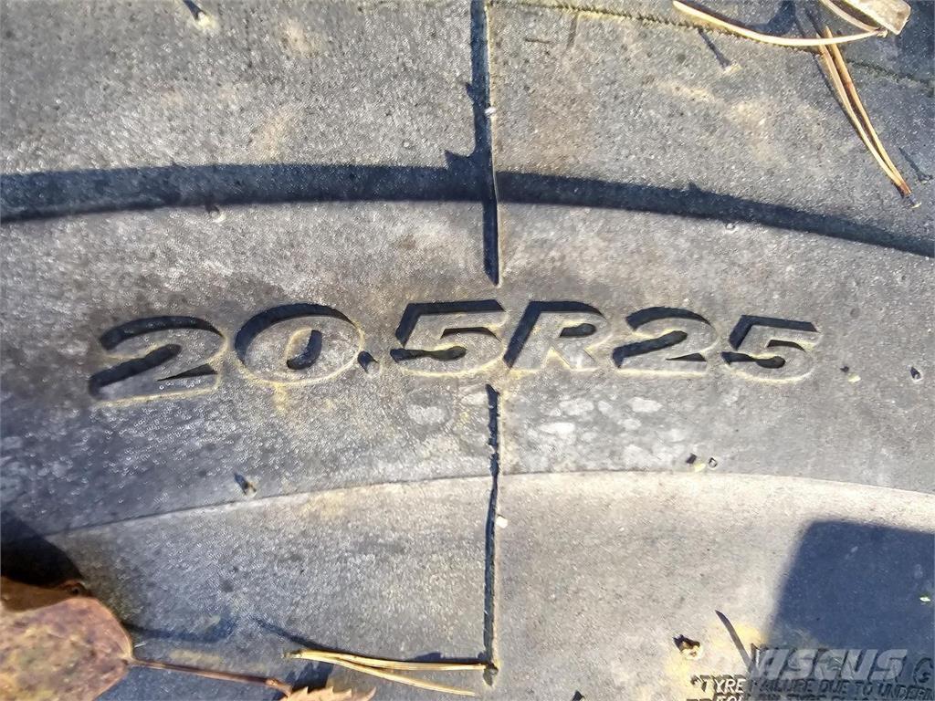  Renkaat 20.5R25 Kiti naudoti statybos komponentai