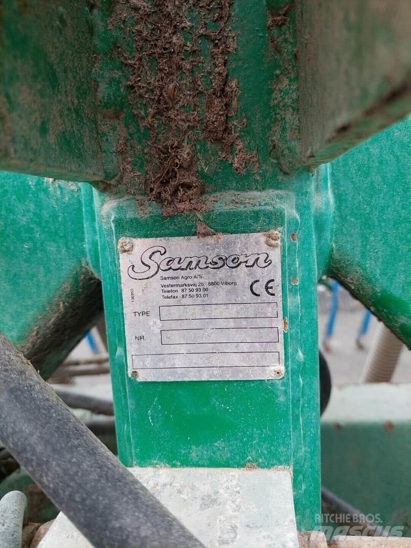 Samson TD 8 Kita tręšimo technika