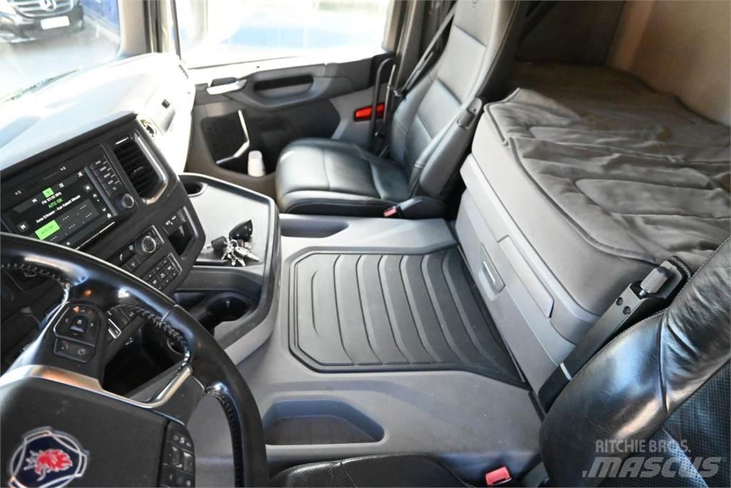 Scania G410 6X2 Sunkvežimiai su dengtu kėbulu