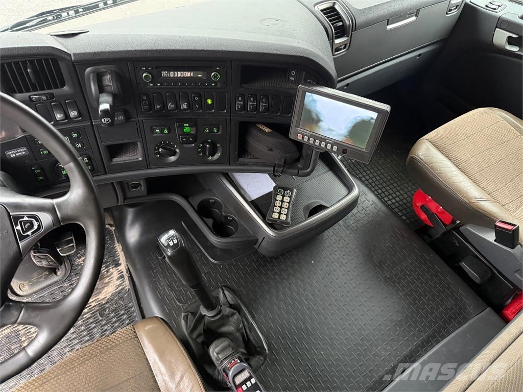 Scania R560 Sunkvežimiai su keliamuoju kabliu