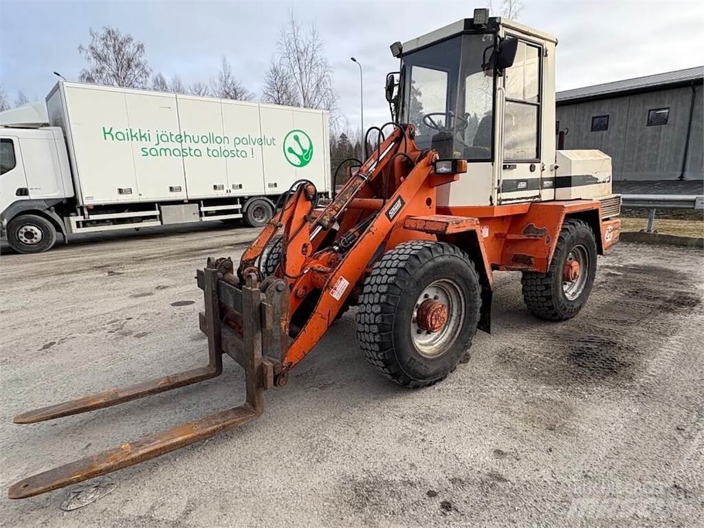 Schaeff SKL 835 Naudoti ratiniai krautuvai