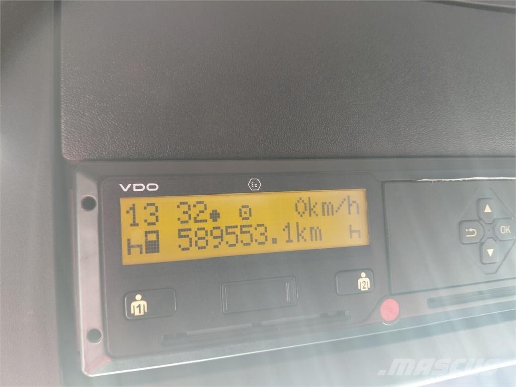 Sisu CM16M 8x4 Savivarčių priekabų vilkikai