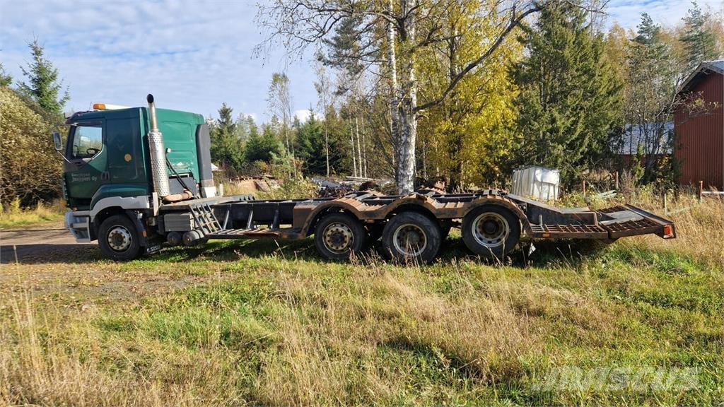 Sisu E12M Autovežiai