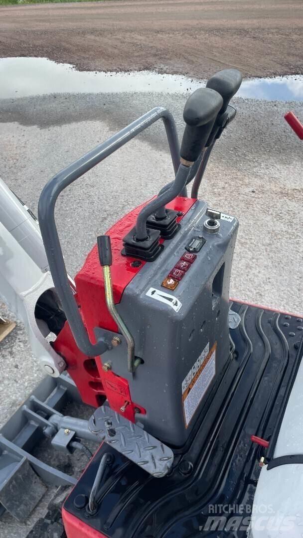 Takeuchi TB210R Mini ekskavatoriai < 7 t