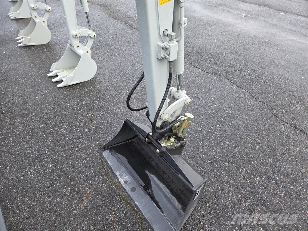 Takeuchi TB210R Mini ekskavatoriai < 7 t