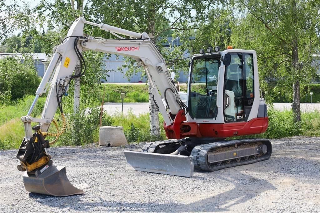 Takeuchi TB250 Mini ekskavatoriai < 7 t