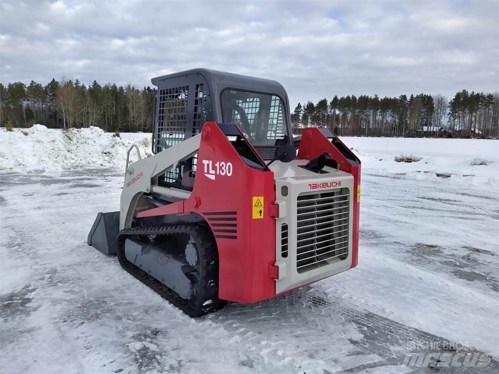 Takeuchi TL130 Krautuvai su šoniniu pasukimu
