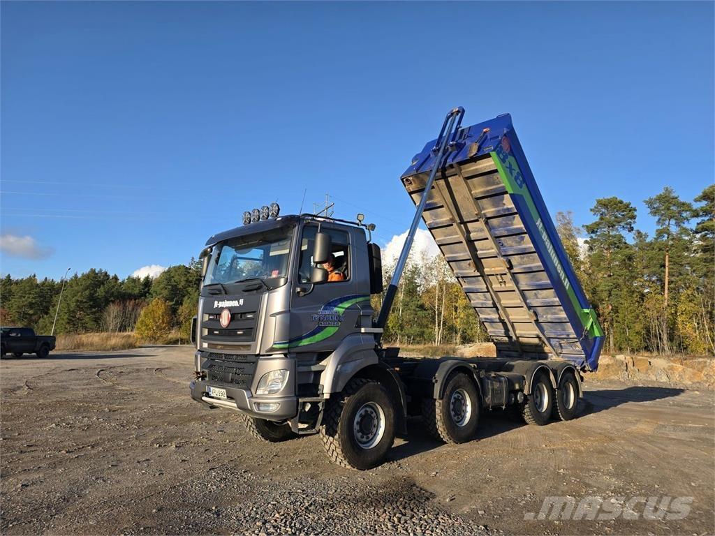 Tatra Phoenix Traktoriai