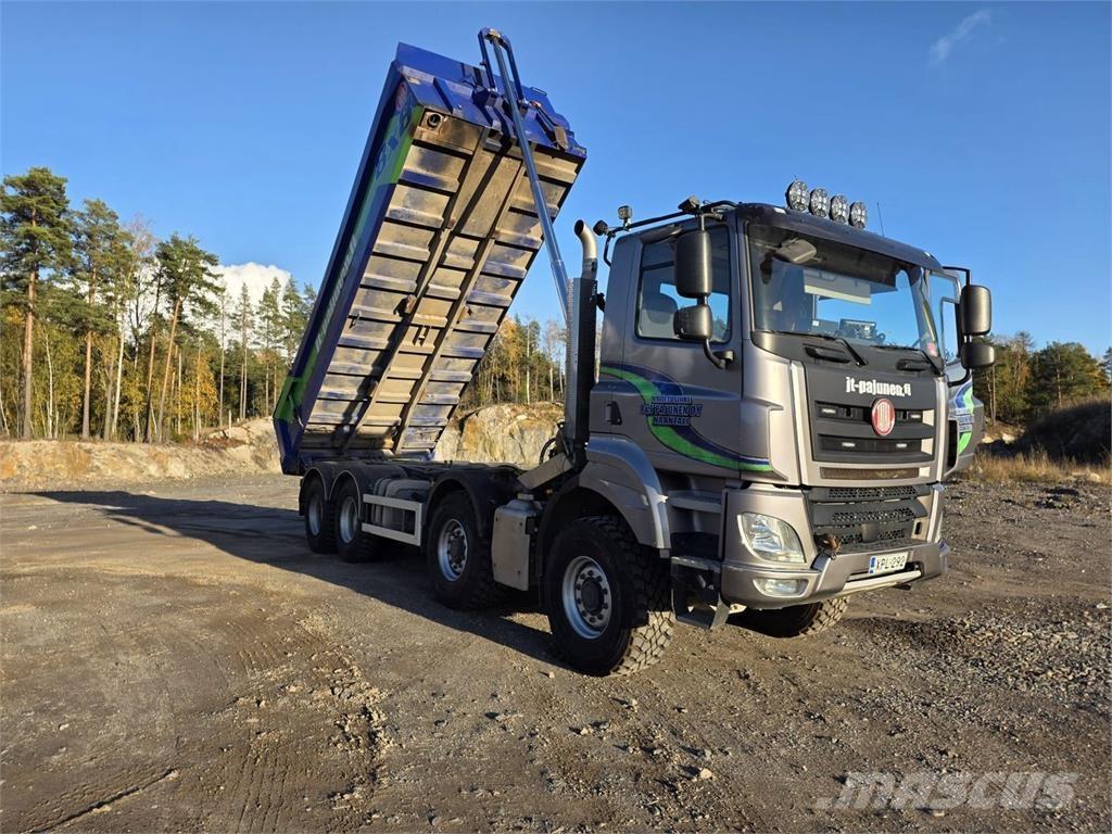 Tatra Phoenix Traktoriai