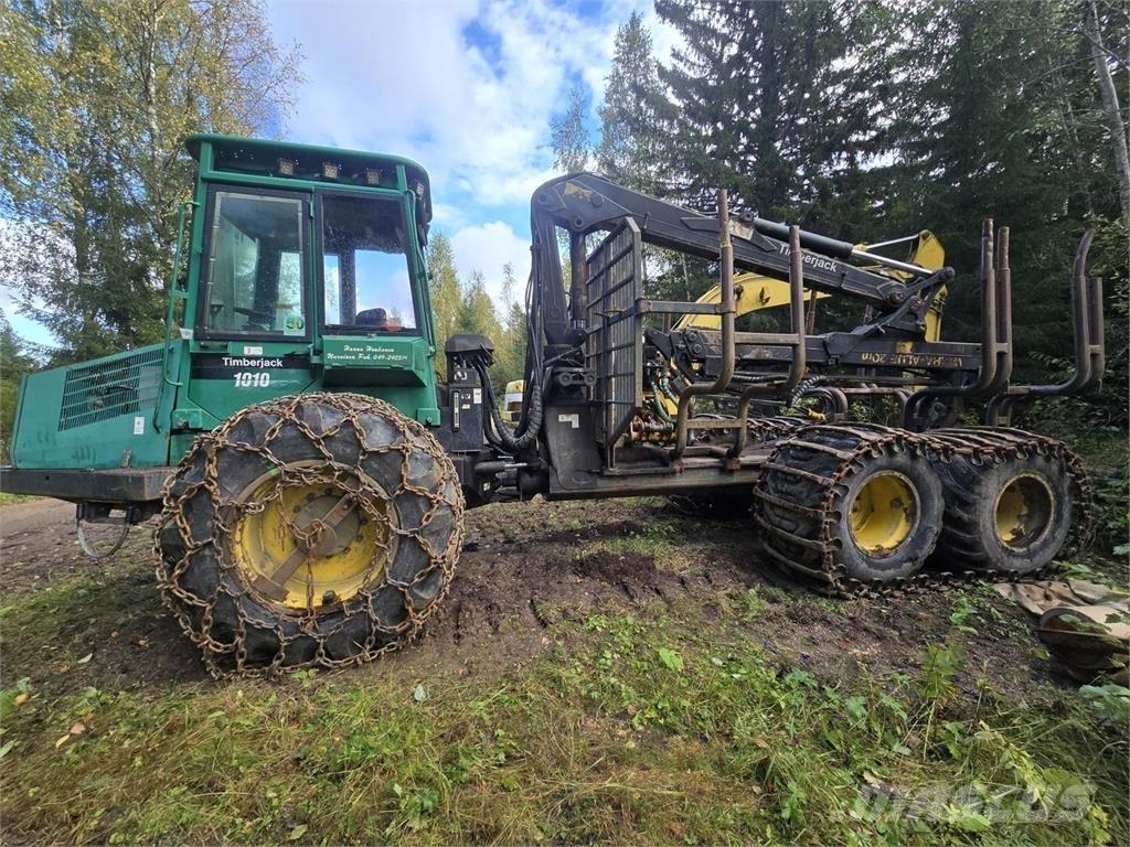 Timberjack 1010 Naudoti miškovežiai (Forvarderiai)