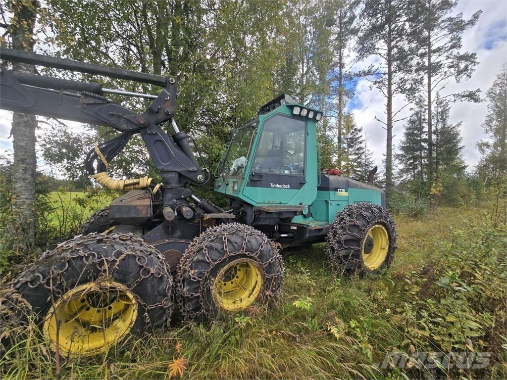 Timberjack 1270 Miško technika (Harvesteriai)