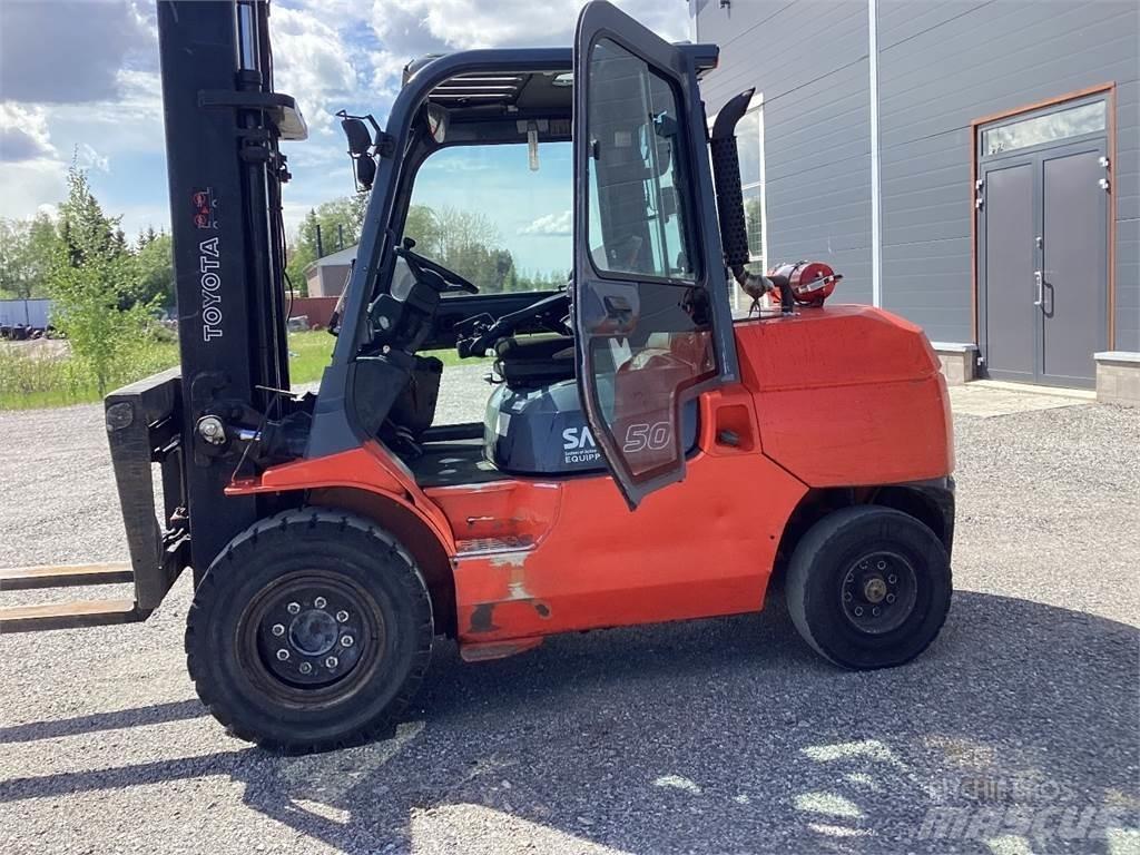 Toyota L 50 Elektriniai šakiniai krautuvai