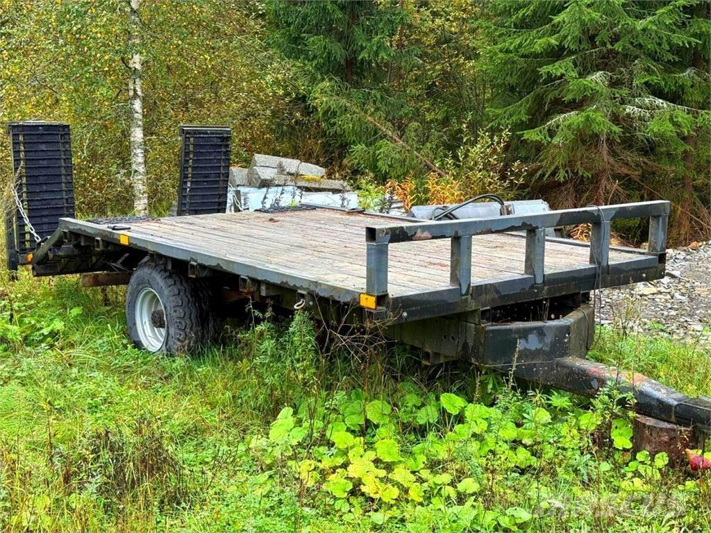  Traktorilavetti Kitos priekabos