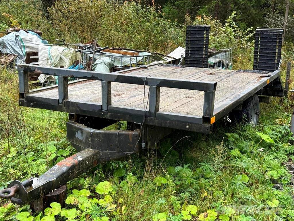  Traktorilavetti Kitos priekabos