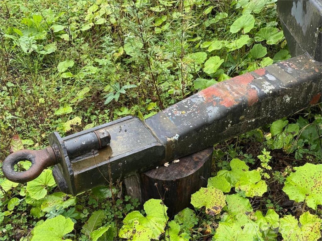  Traktorilavetti Kitos priekabos