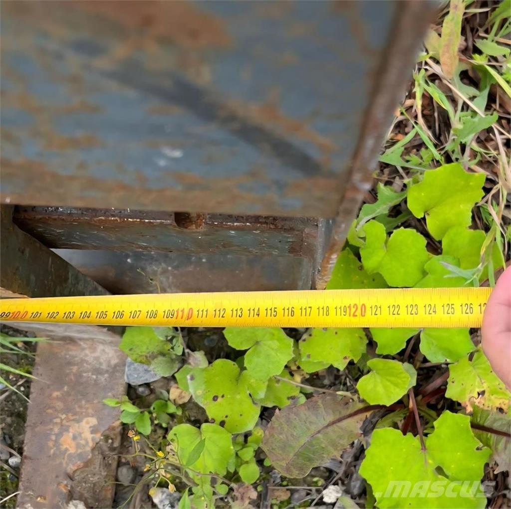  Trukkipiikit Šakės