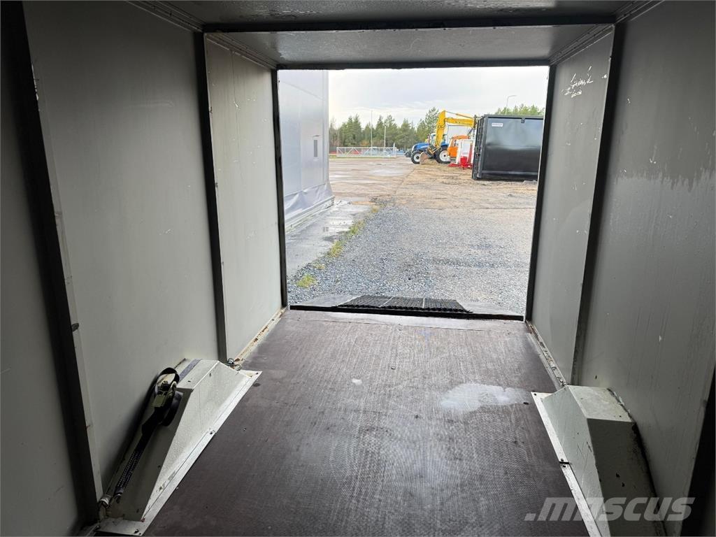  Umpiperäkärry Lengvos priekabos