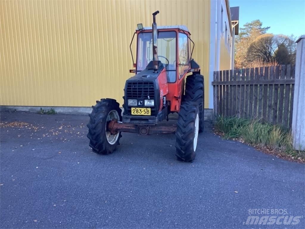 Valmet 4x4 Traktoriai