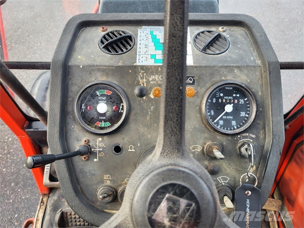 Valmet 604 Traktoriai