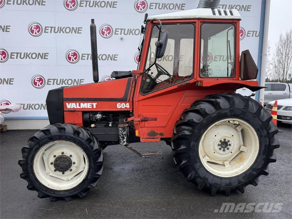 Valmet 604 Traktoriai
