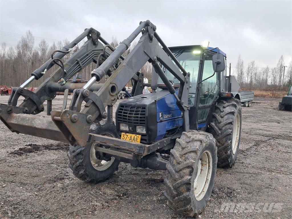Valmet 665 Traktoriai