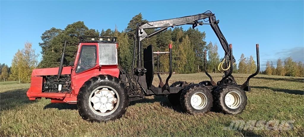 Valmet 702 Naudoti miškovežiai (Forvarderiai)