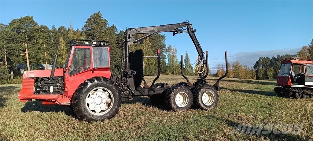 Valmet 702 Naudoti miškovežiai (Forvarderiai)