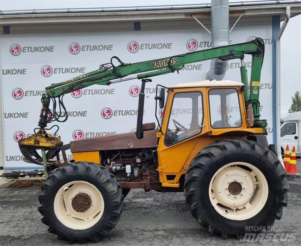 Valmet 802-4 Traktoriai