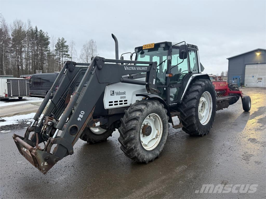Valmet 8100 Turbo Traktoriai
