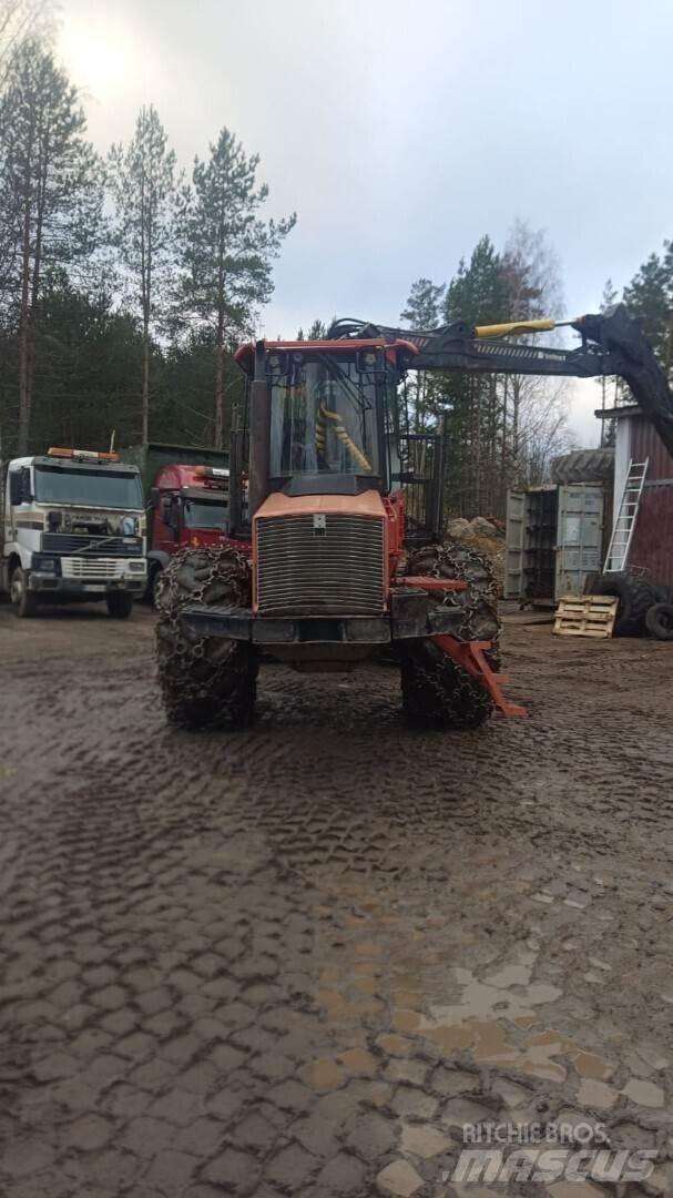 Valmet 840.3 Naudoti miškovežiai (Forvarderiai)