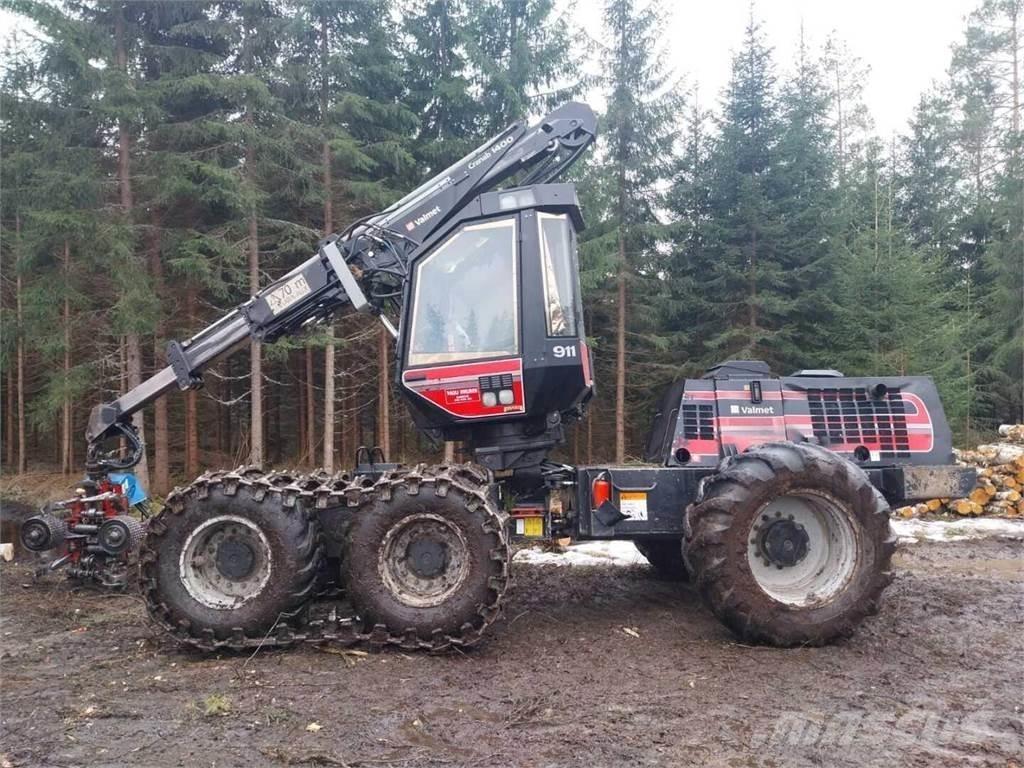 Valmet 911 Miško technika (Harvesteriai)