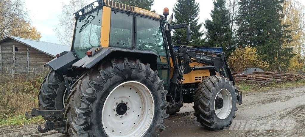 Valtra 8450 Traktoriai