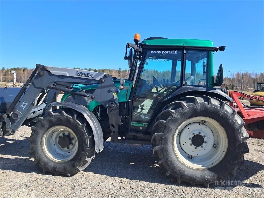 Valtra A92 Traktoriai