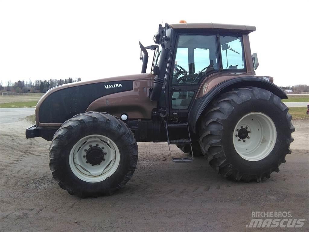 Valtra T 170 Traktoriai