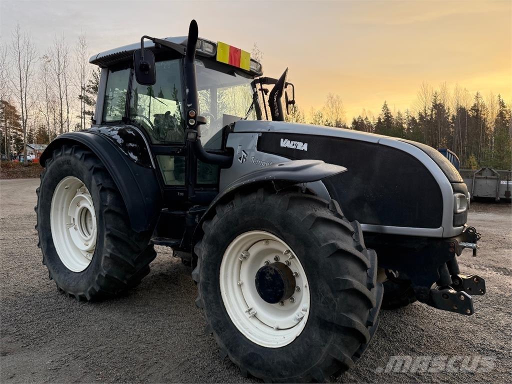 Valtra T190 Traktoriai