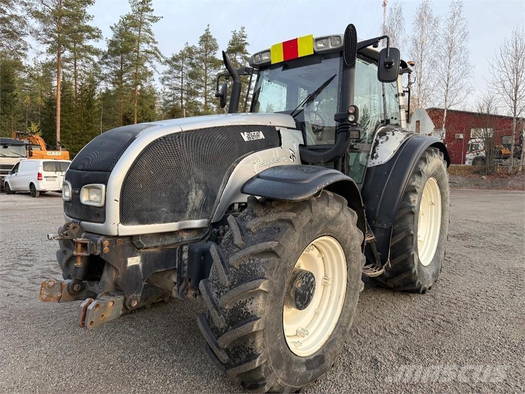 Valtra T190 Traktoriai