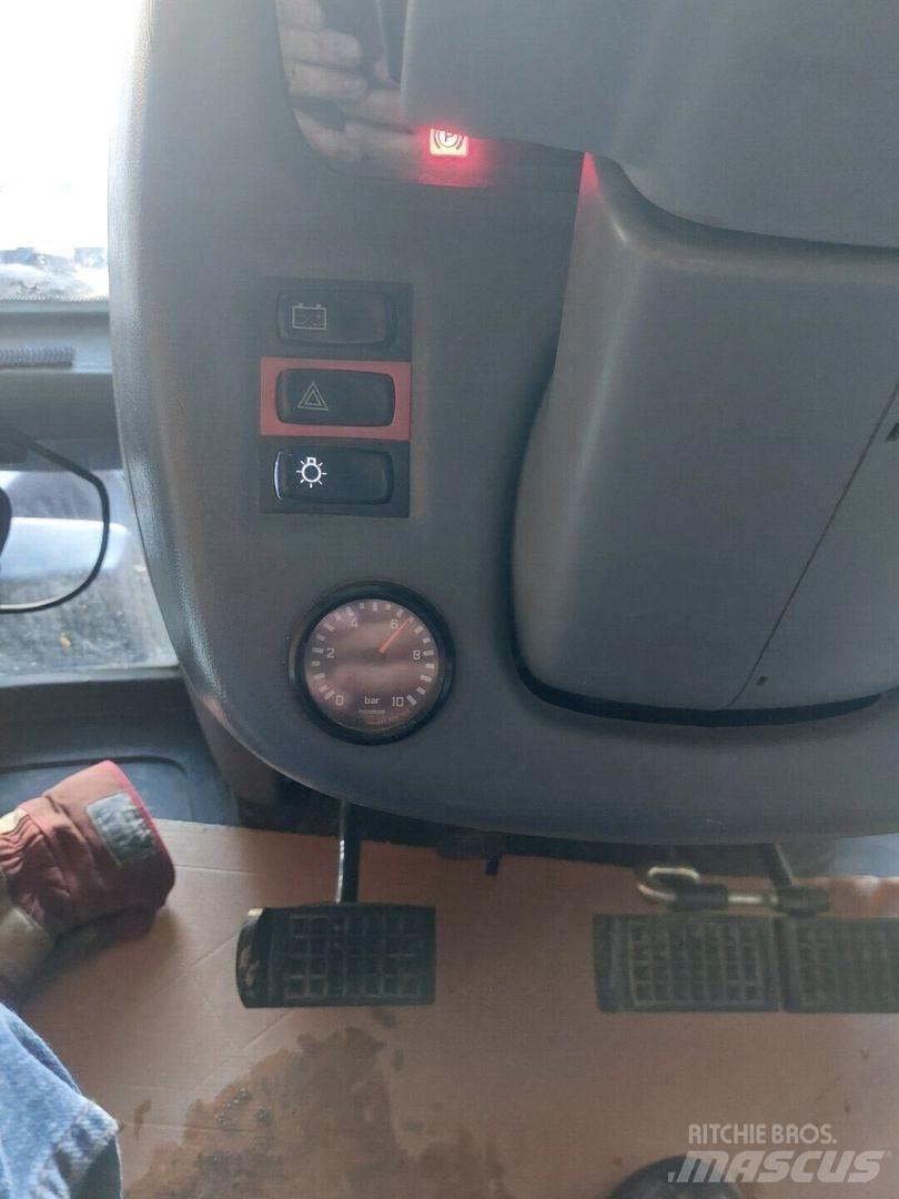 Valtra T202 D Traktoriai