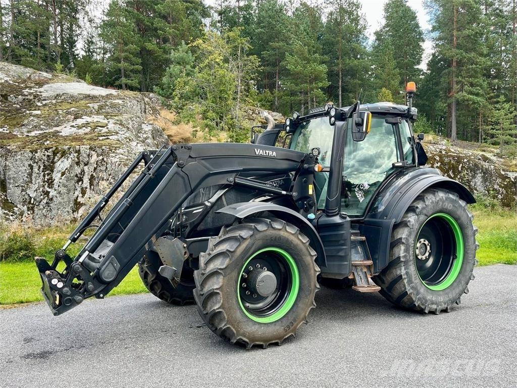 Valtra T234 Versu Traktoriai