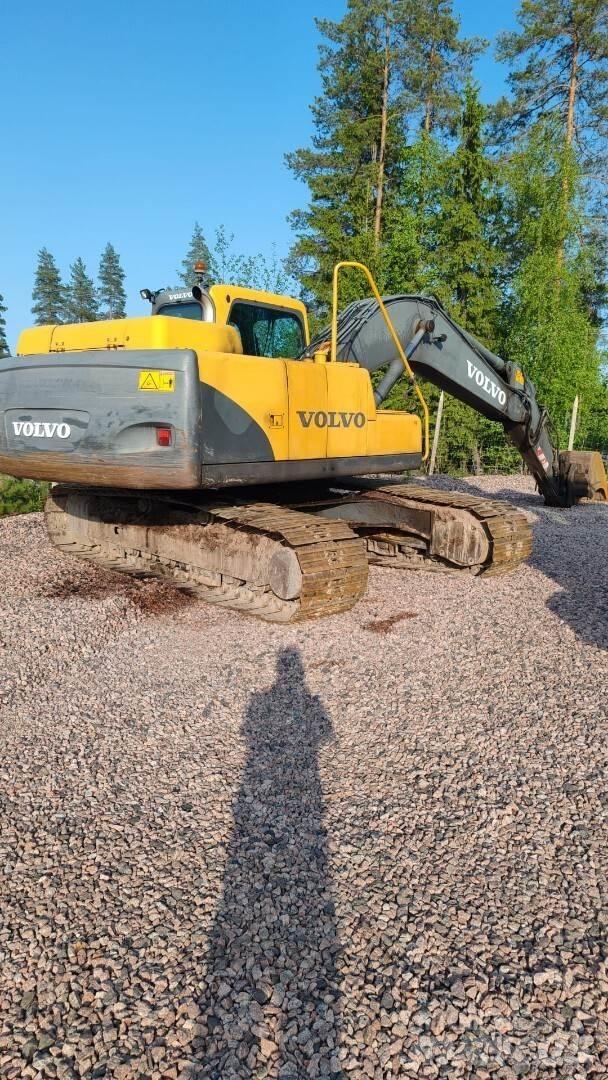 Volvo 210 B Vikšriniai ekskavatoriai