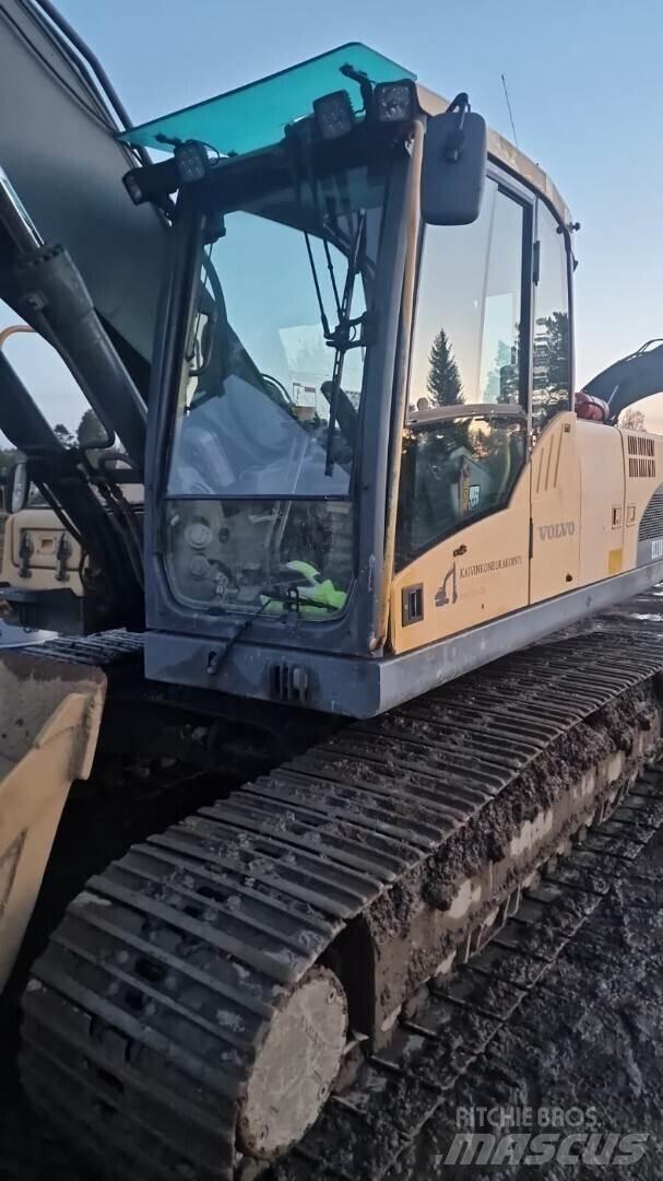 Volvo 210c Vikšriniai ekskavatoriai
