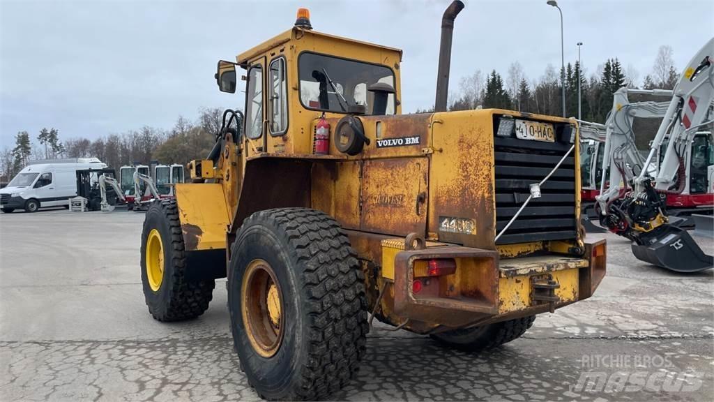 Volvo 4400 Naudoti ratiniai krautuvai