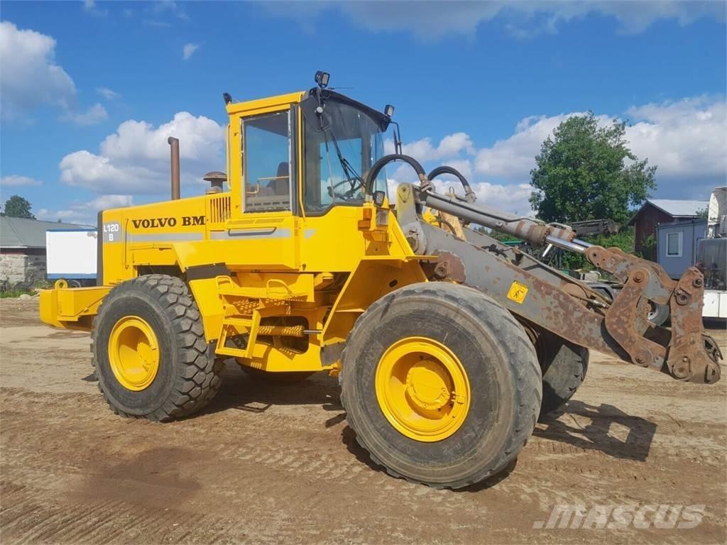Volvo BM 120B Naudoti ratiniai krautuvai