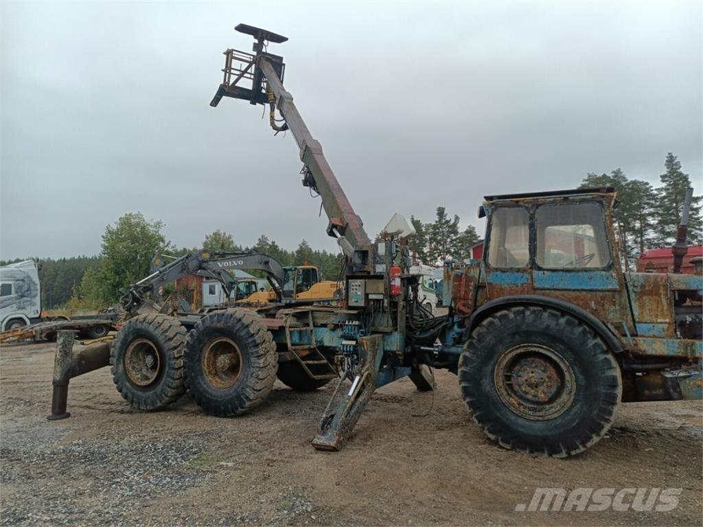 Volvo BM DR 860 Vertikalūs stiebiniai keltuvai