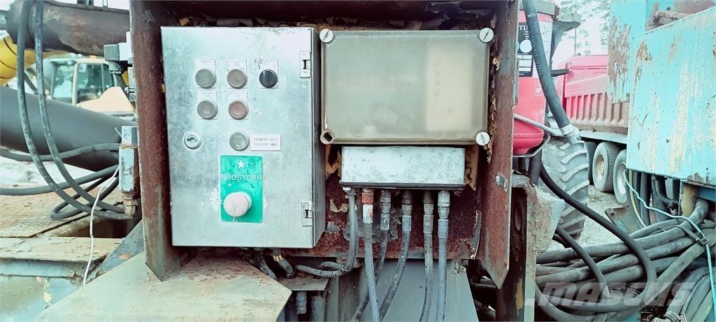 Volvo BM DR 860 Vertikalūs stiebiniai keltuvai