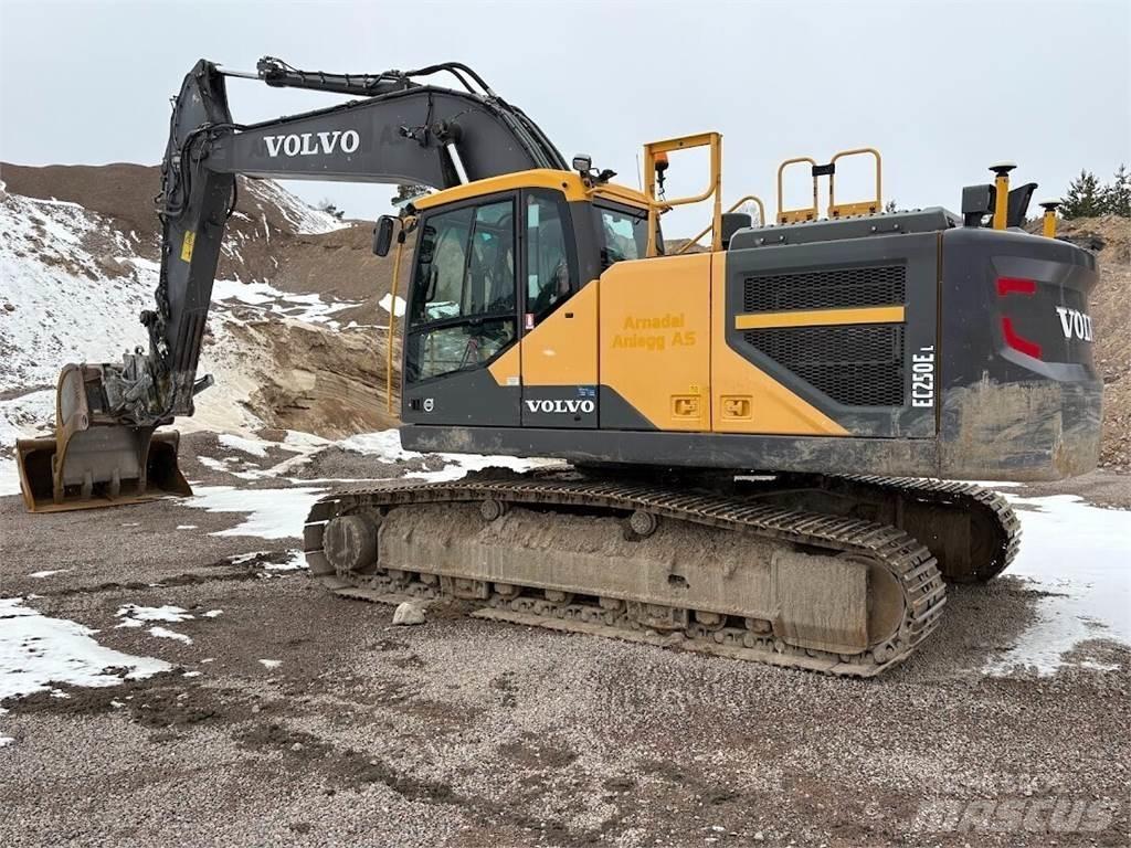 Volvo EC250EL Vikšriniai ekskavatoriai