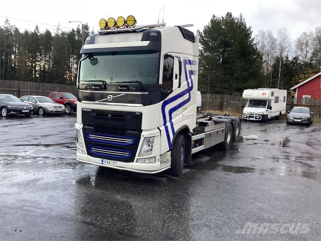 Volvo FH 540 Sunkvežimiai su keliamuoju kabliu