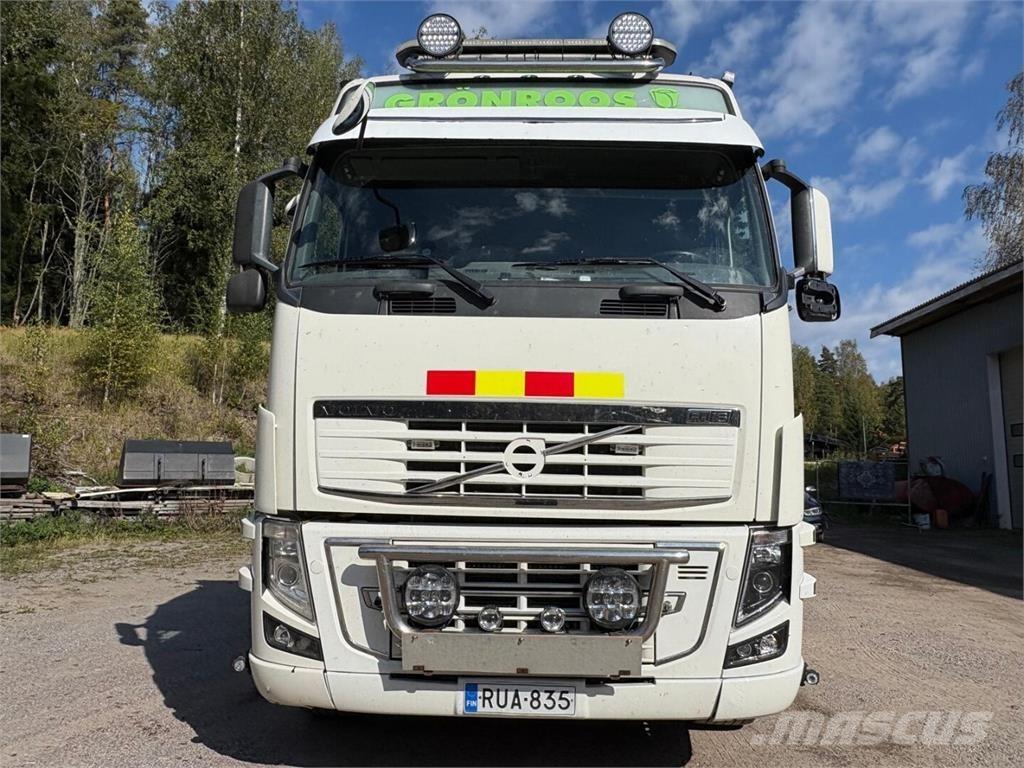 Volvo FH16 550 Sunkvežimiai su keliamuoju kabliu